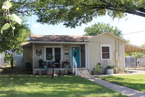 2311 Bridge St, Gatesville, TX, 76528-2503 | Card Image
