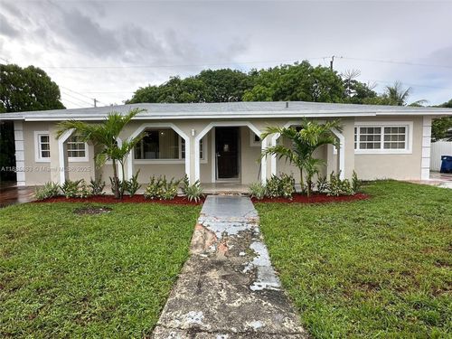 165 Nw 192nd St, Miami Gardens, FL, 33169-3317 | Card Image