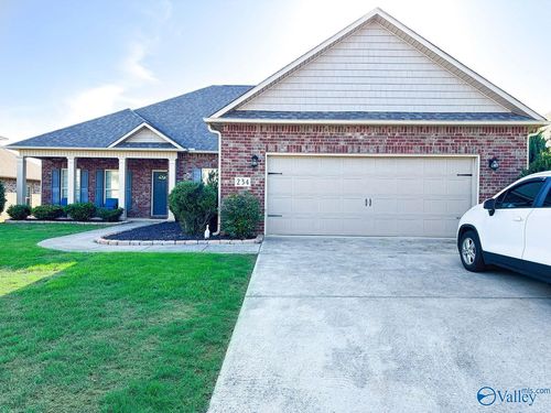 234 Somer Bridge Dr, Huntsville, AL, 35811-7119 | Card Image