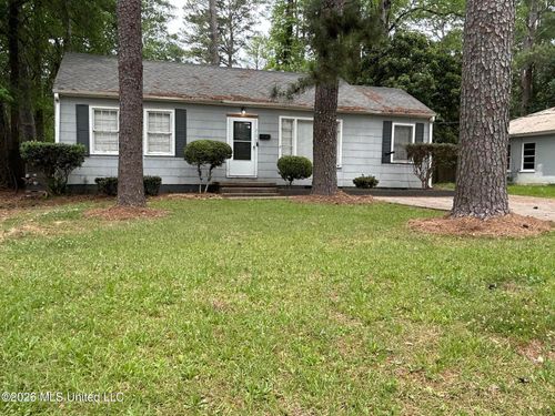 712 Broadmoor Dr, Jackson, MS, 39206-4933 | Card Image