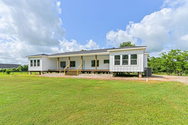 CR400 - 4294 Brazos River Rd, House other with 3 bedrooms, 2 bathrooms and 3 parking in Freeport TX | Image 7
