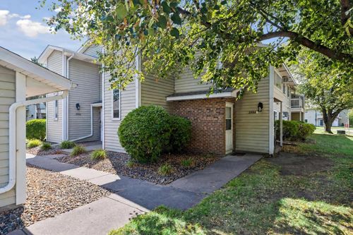 a-2466 Cobble Hill Alcove, Woodbury, MN, 55125-3919 | Card Image