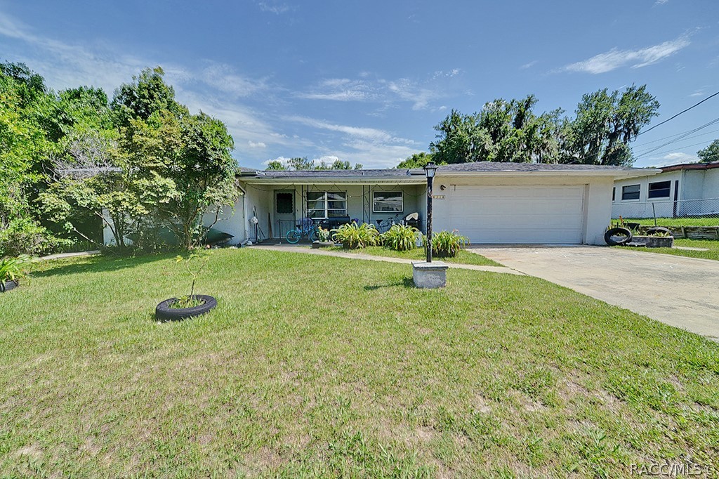 Plum St, Inverness, FL 34452