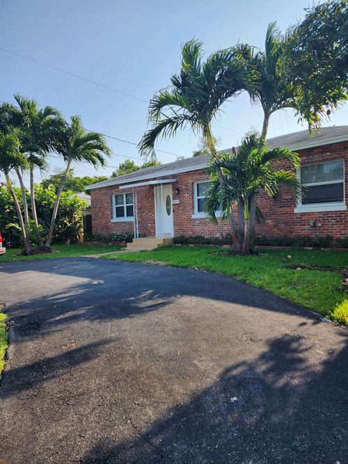 2005 Mercer Ave, West Palm Beach, FL, 33401-6869 | Card Image