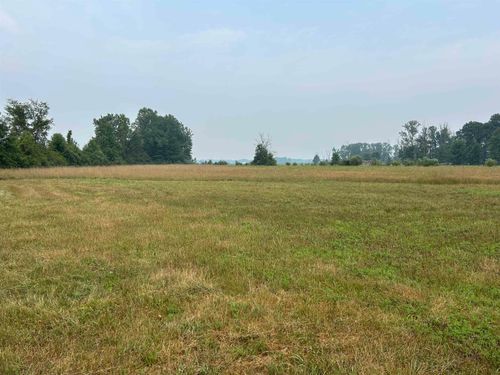 2349 N Geneva Rd, Coleman, MI, 48618-9728 | Card Image