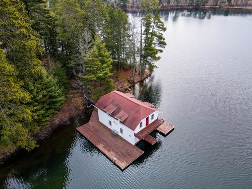 8395 Woolpy Dr, Minocqua, WI, 54548-8730 | Card Image