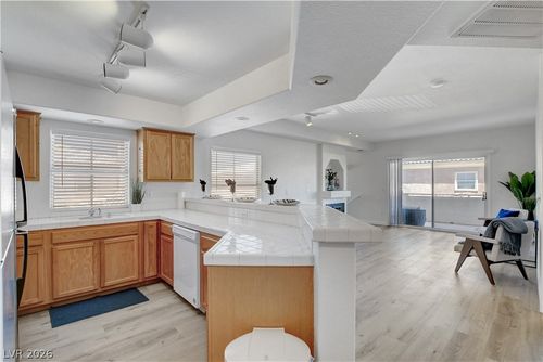 201-3600 Arginis St, Las Vegas, NV, 89108-0325 | Card Image