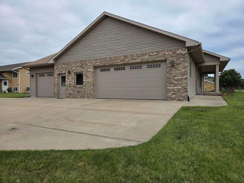 1701 Bates St, SAUK CITY, WI, 53583-1386 | Card Image