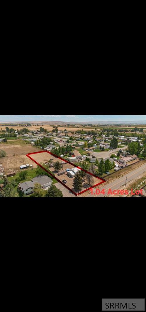 9566 N 25th E, Idaho Falls, ID, 83401-5748 | Card Image