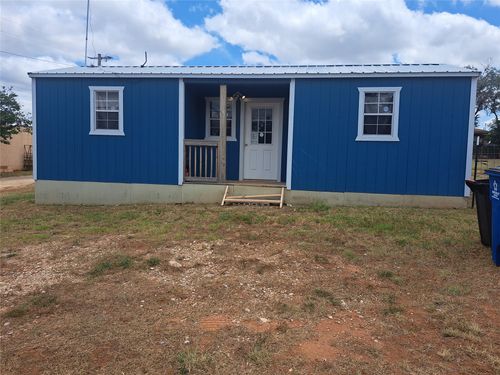 111 W Arkansas Ave, Sweetwater, TX, 79556-6413 | Card Image