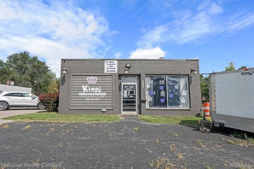 743 Auburn Ave, Pontiac, MI, 48342-3306 | Card Image