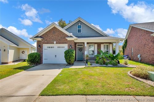 829 Falling Creek Ln, Fayetteville, NC, 28304-5869 | Card Image