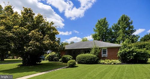202 Pine St, CHESTERTOWN, MD, 21620-1412 | Card Image