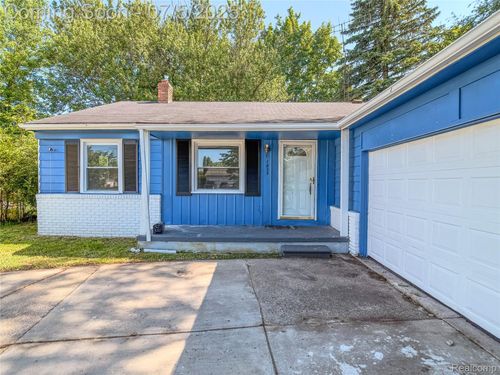1833 Springfield St, Flint, MI, 48503-4579 | Card Image