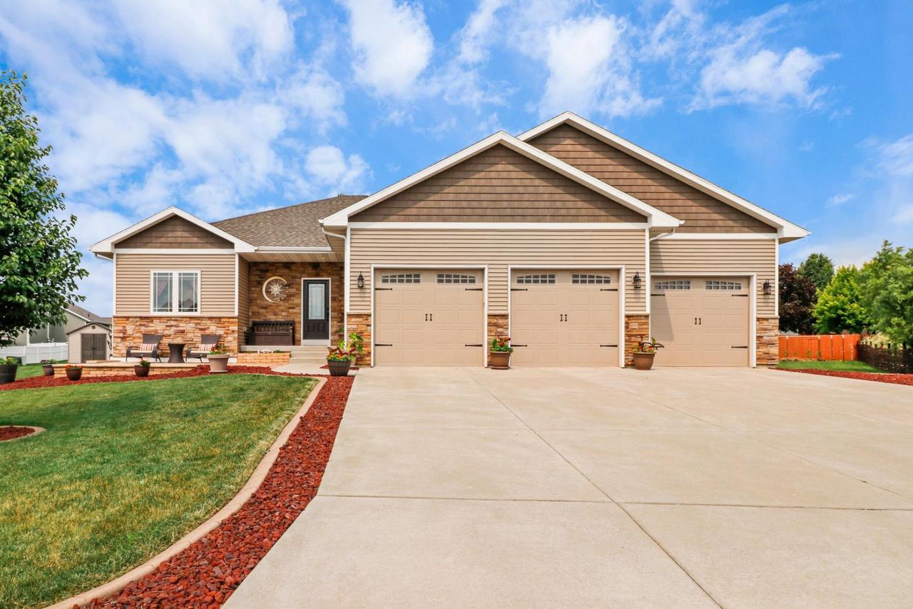 Hillside Ct, Evansville, WI 53536