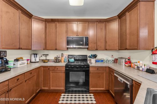 22-136 Mill Pond Way, Eatontown, NJ, 07724-2471 | Card Image