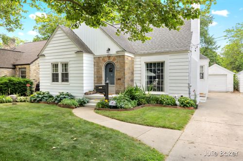 2013 Duiker Ave, Grand Rapids, MI, 49505-4354 | Card Image