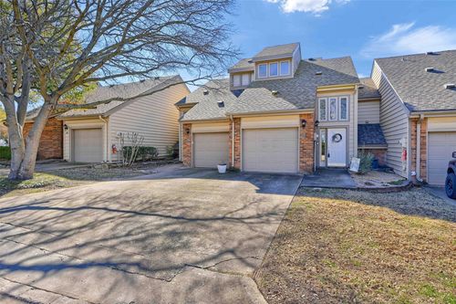 127 Summer Place Cir, Pottsboro, TX, 75076-3492 | Card Image