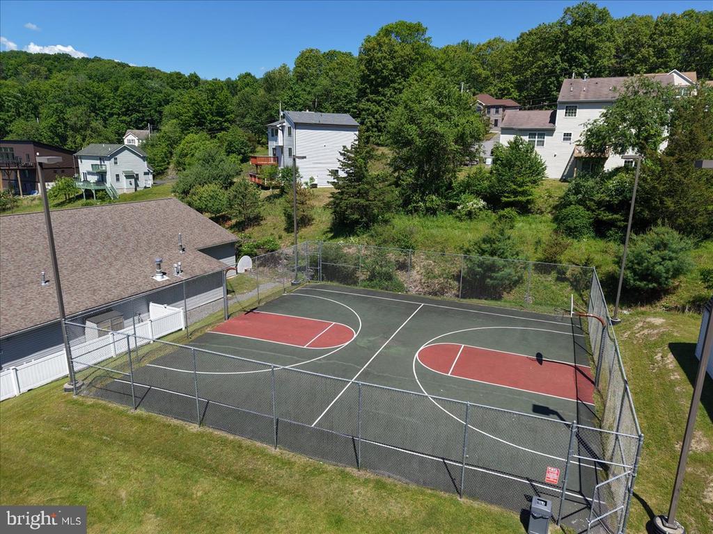 Residential in BUSHKILL 4