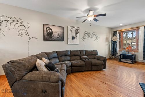 201 E Magnolia Dr, Belgrade, MT, 59714-9263 | Card Image
