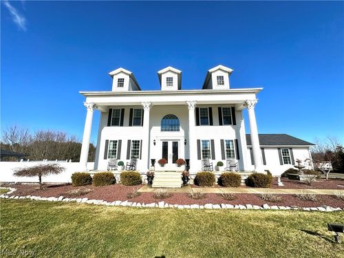 51208 Fieldstone Dr, East Liverpool, OH, 43920-8500 | Card Image