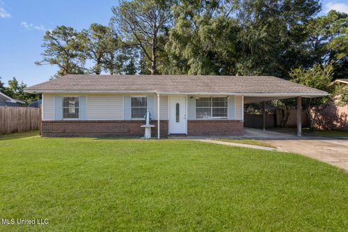 4812 Old Fort Bayou Rd, Ocean Springs, MS, 39564-7959 | Card Image