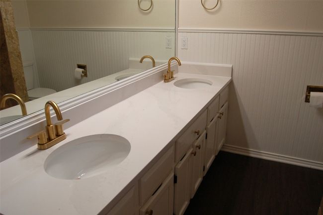 Hall bath | Image 17