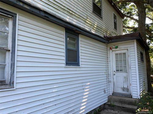 202 Commack Rd, Mastic Beach, NY, 11951-3418 | Card Image