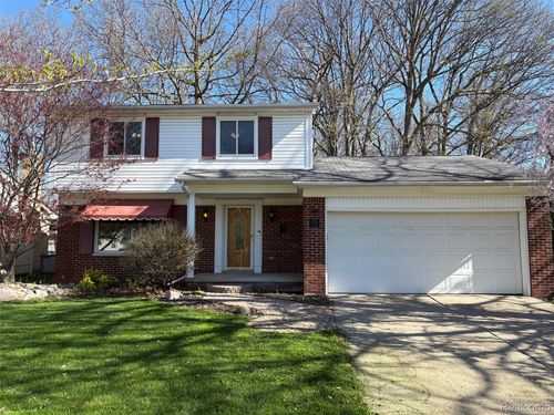 13842 Heritage St, Riverview, MI, 48193-7850 | Card Image