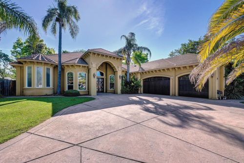 3430 Nadine St, Carmichael, CA, 95608-3234 | Card Image