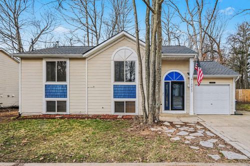 14923 Minetta Ave, Spring Lake, MI, 49456-1100 | Card Image