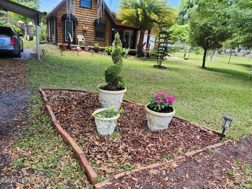 115 Hayes Ave, Crescent City, FL, 32112-4721 | Card Image