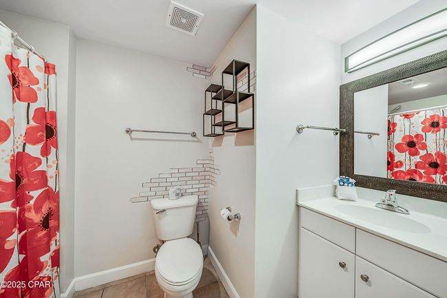 UNIT-1125 - 9900 S Thomas Dr, Condo with 1 bedrooms, 2 bathrooms and null parking in Panama City Beach FL | Image 10