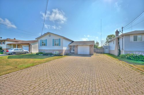 874 Crescent Rd, Fort Erie, ON, L2A4R4 | Card Image