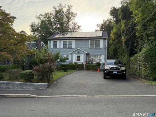 93 Ridgewood Ave, Stamford, CT, 06907-2620 | Card Image