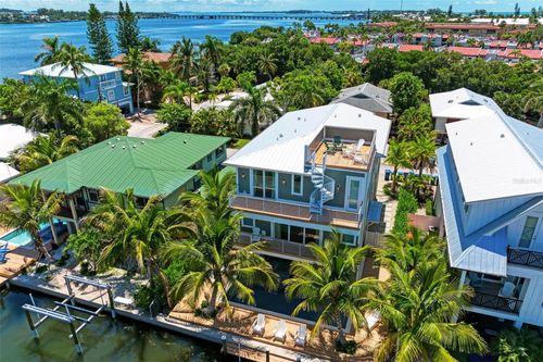 403 20th Pl N, Bradenton Beach, FL, 34217 | Card Image