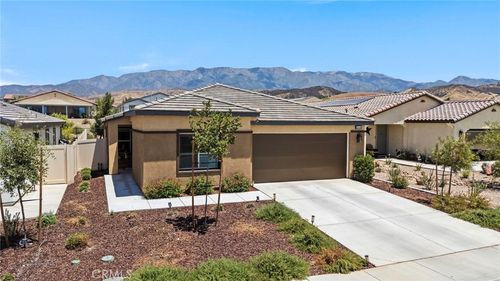 1644 Beacon Dr, Beaumont, CA, 92223-3363 | Card Image