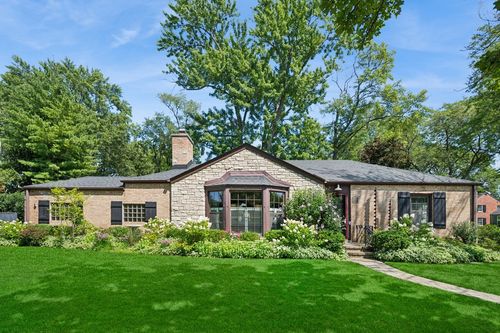 1871 Elmwood Dr, Highland Park, IL, 60035-2323 | Card Image