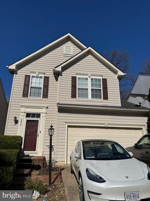 8809 Carpenters Hall Dr, LORTON, VA, 22079-4719 | Card Image