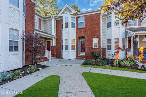 31 Lexington Ct, Holmdel, NJ, 07733-2760 | Card Image