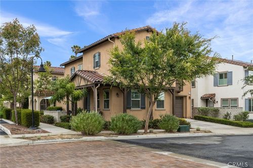 1613 Masters Dr, Upland, CA, 91784-9117 | Card Image