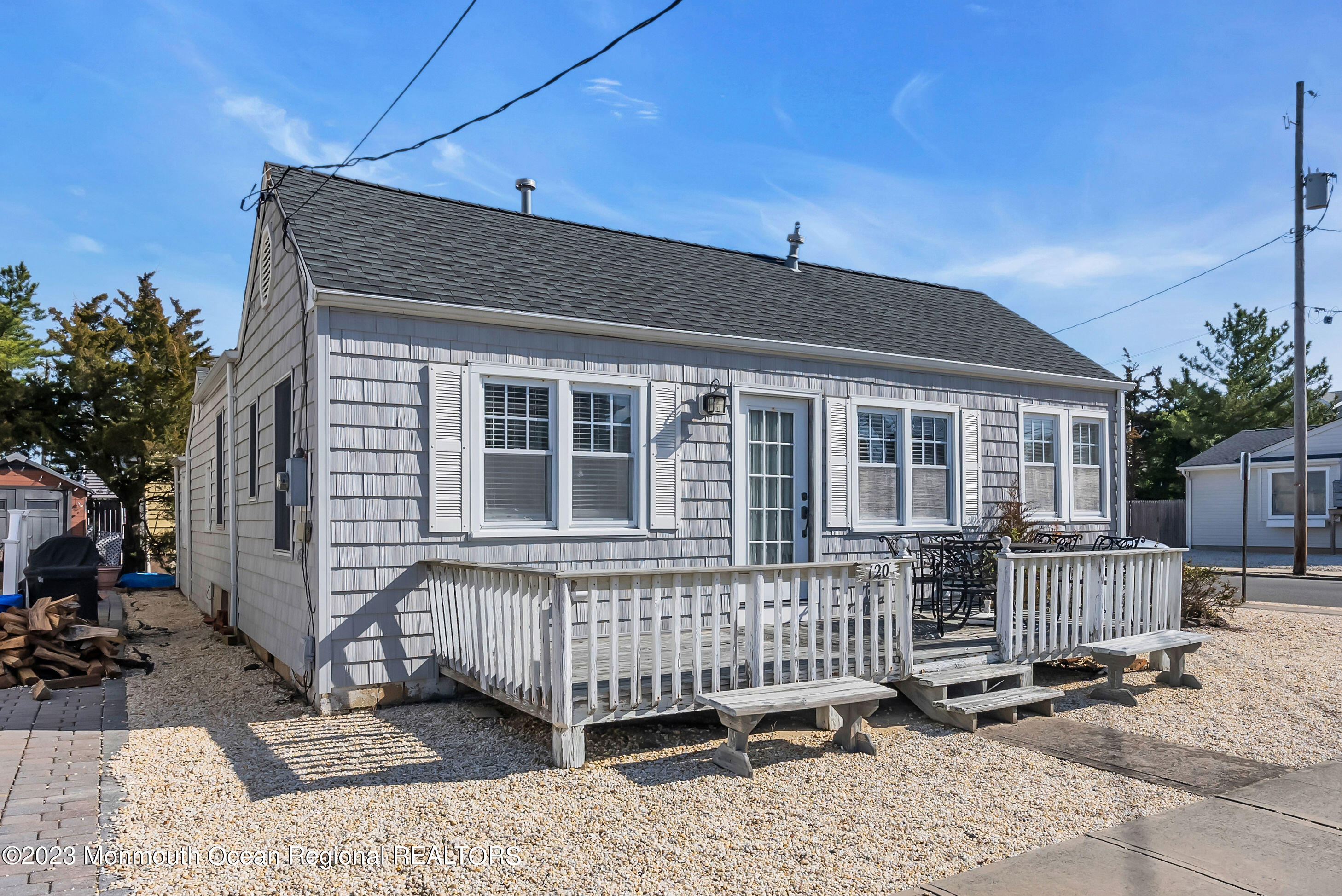 120 4th Avenue, Sold in Normandy Beach Zoocasa