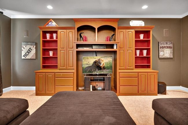 565 Lost Hunters Cyn, House other with 5 bedrooms, 5 bathrooms and 3 parking in China Spring TX | Image 41