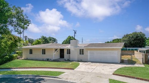 1916 W Harle Ave, Anaheim, CA, 92804-6020 | Card Image