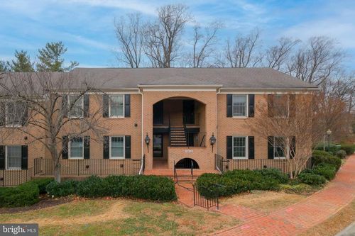 apt-101-5704 Brewer House Cir, ROCKVILLE, MD, 20852-5423 | Card Image