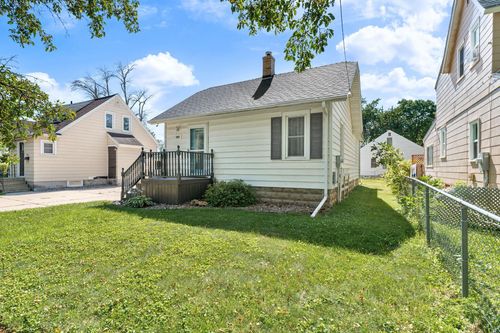 909 11th St Nw, Austin, MN, 55912-2064 | Card Image