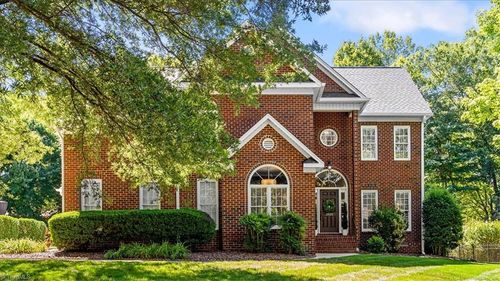 1905 Regents Park Ln, Greensboro, NC, 27455-0823 | Card Image