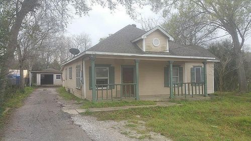 302 Kernohan Street, Crosby, TX, 77532 | Card Image