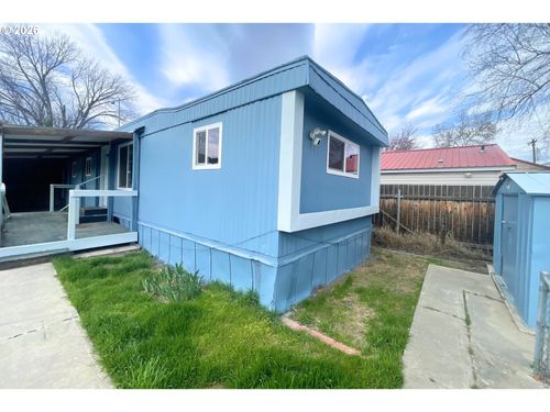 23-802 N Volland St, Kennewick, WA, 99336-2178 | Card Image