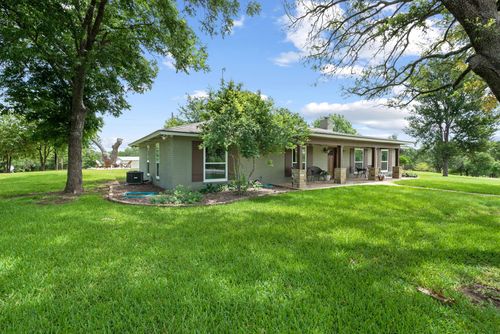 250 Lakeview Ct, Weatherford, TX, 76088-2216 | Card Image